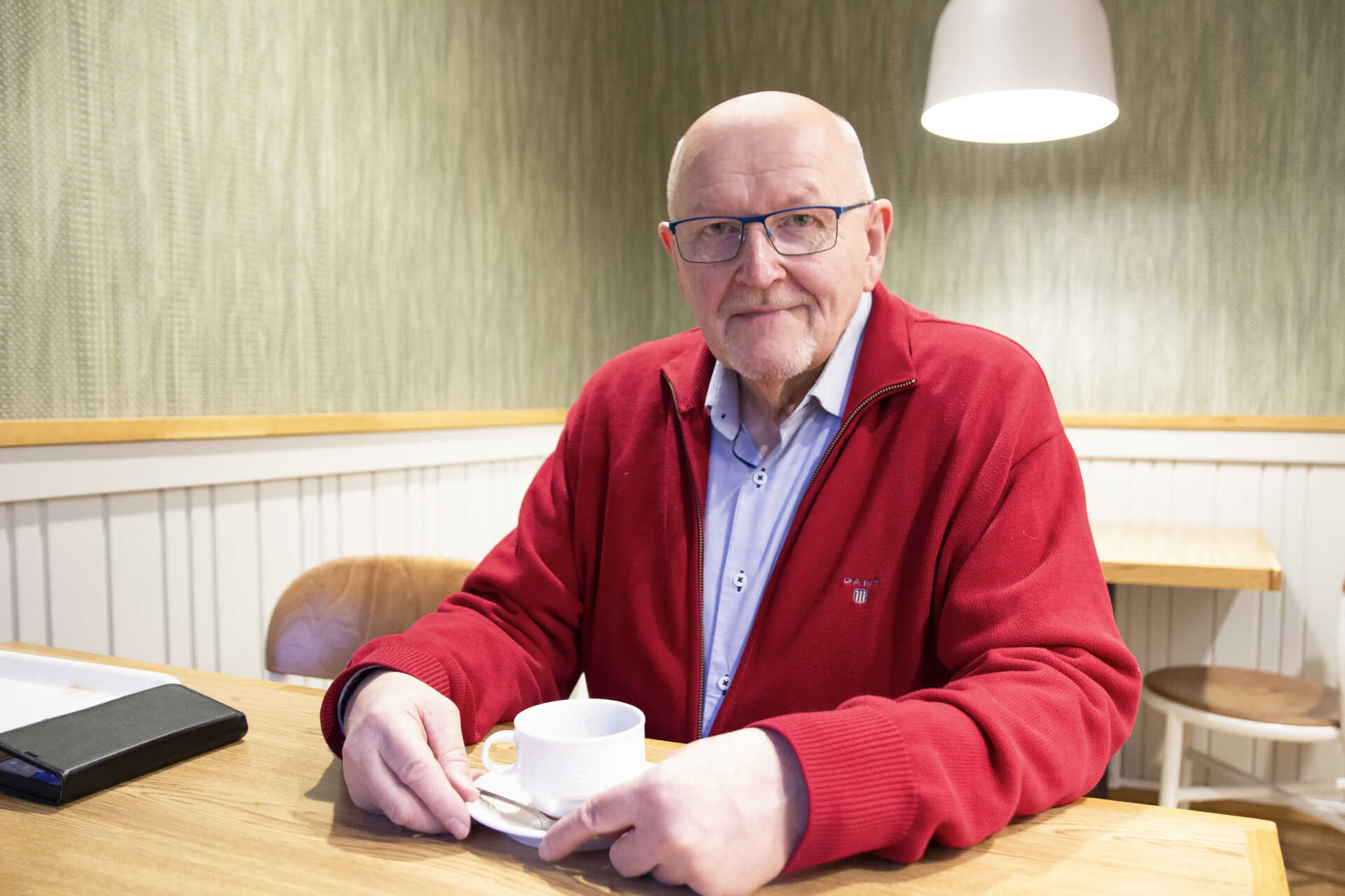 Auttaminen tuo hyvää mieltä